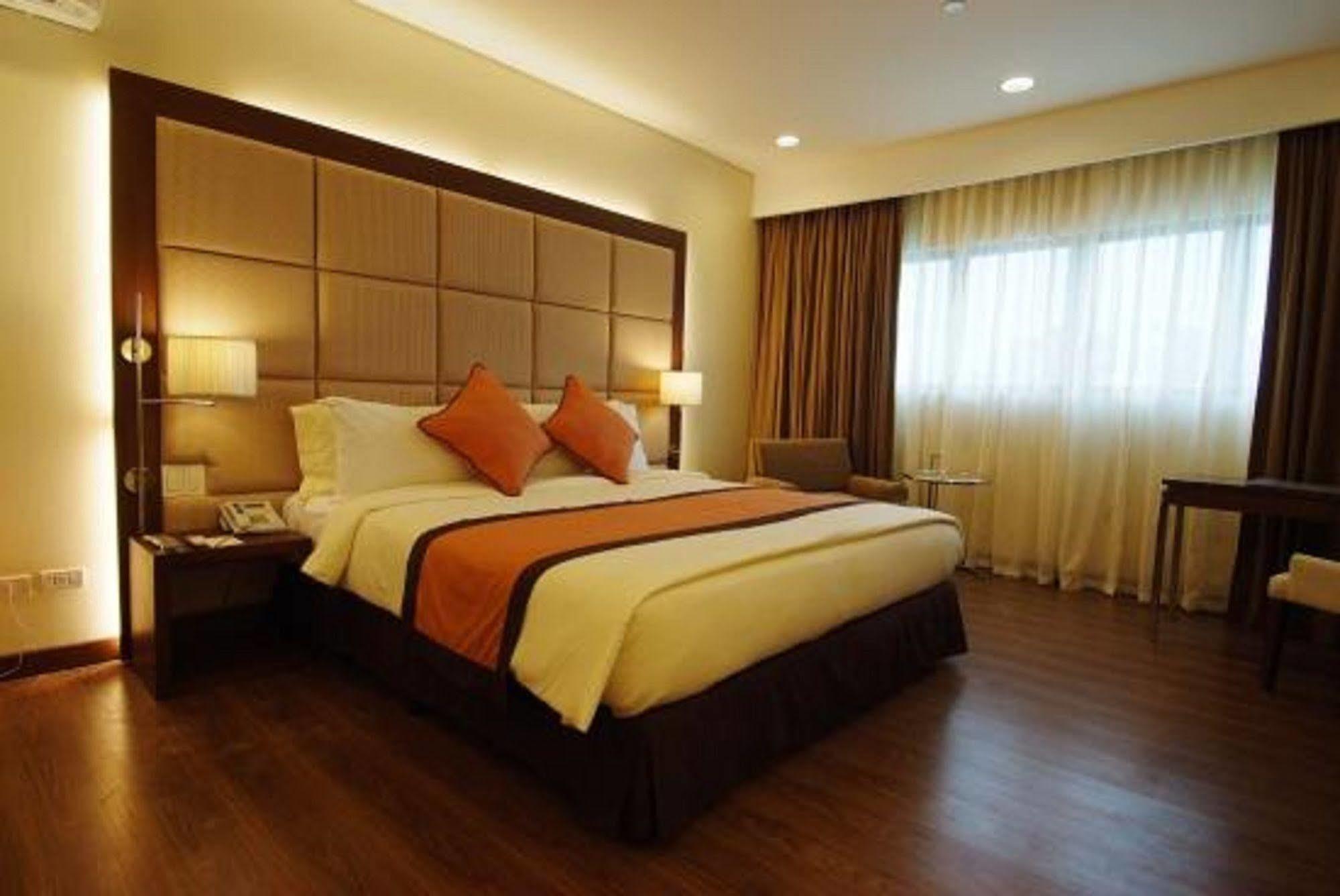 Santomas Suites Santo Tomas Kültér fotó
